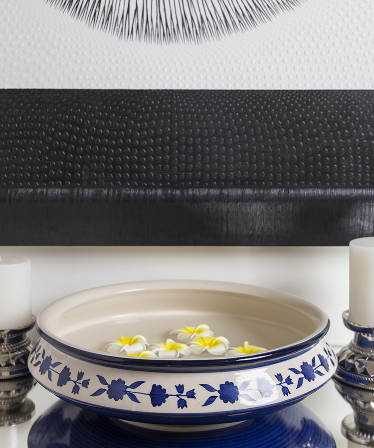 Off-White Ceramic Moroccan Urli