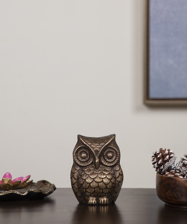 Aluminium owl in antique brass finish