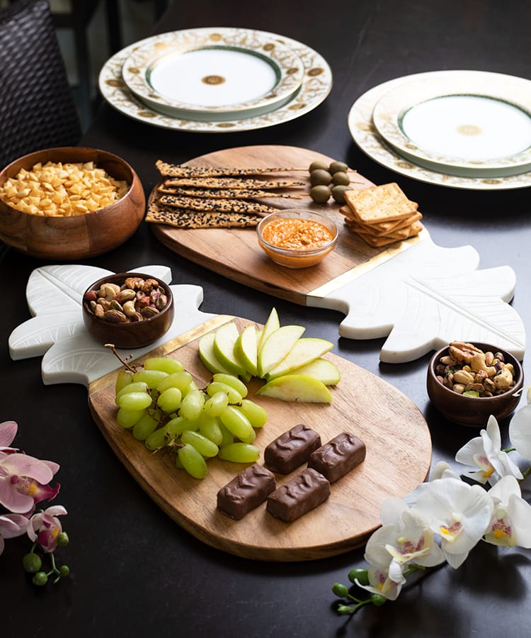 Wood & White Marble Pineapple Shape Serving Platter/Chopping Board