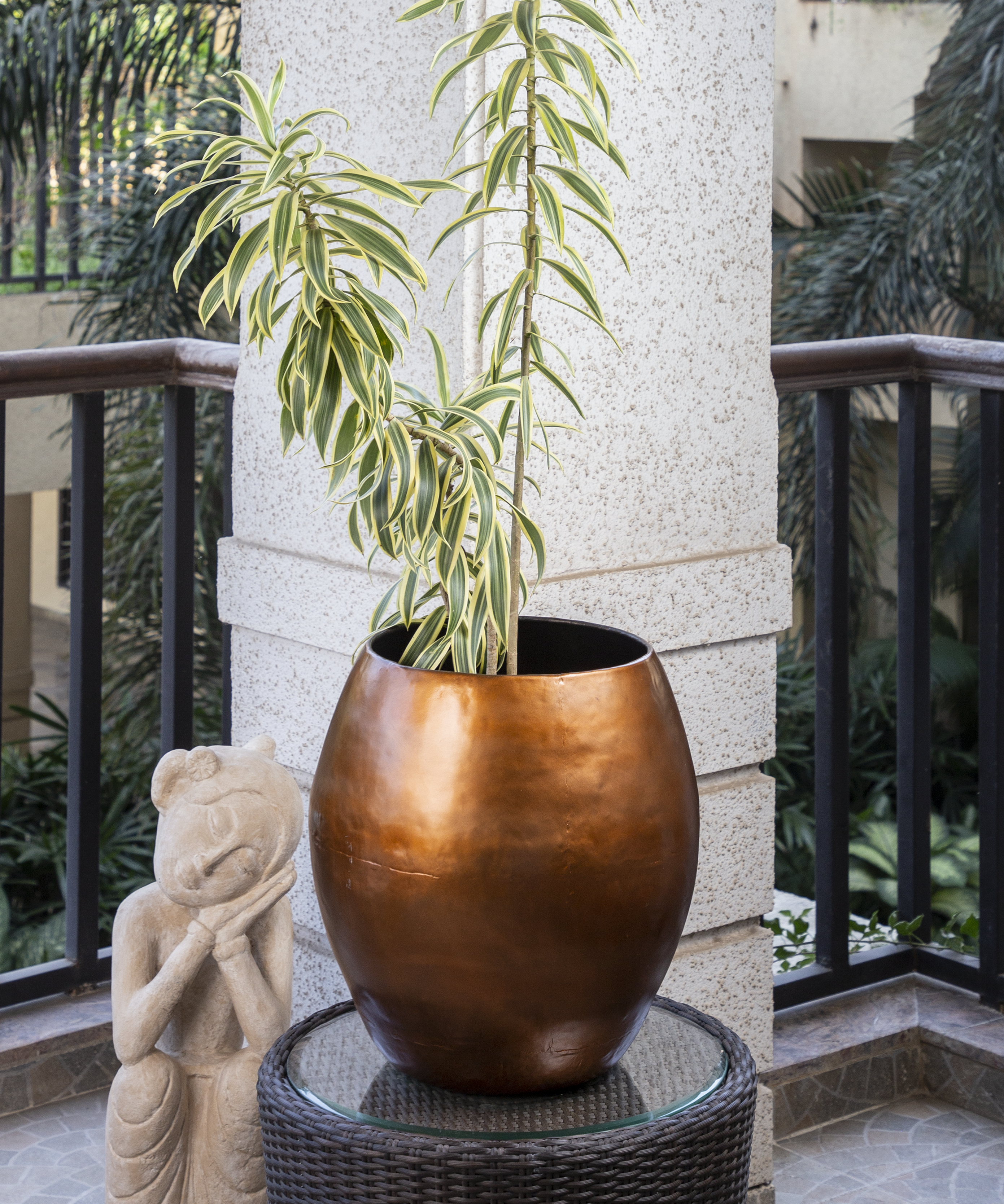 Oval Shaped Planters Pots