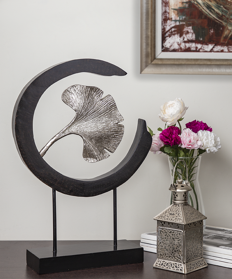 Silver Ginkgo Leaf in Black Arch Mounted on Stand